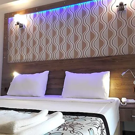 Hotel Dolphin 3*